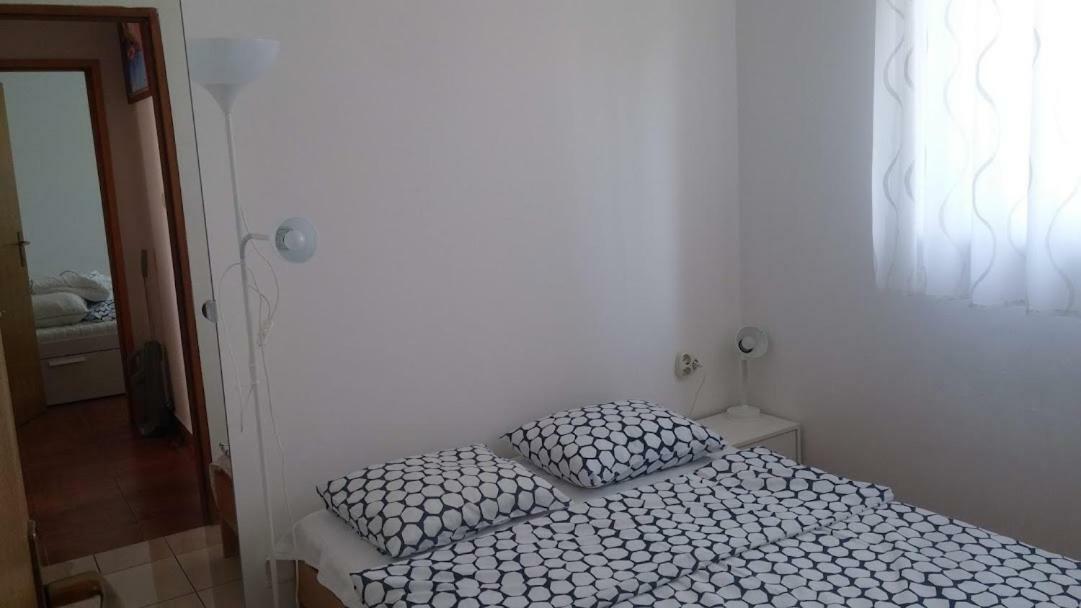Apartment Pepi Povljana Exteriér fotografie