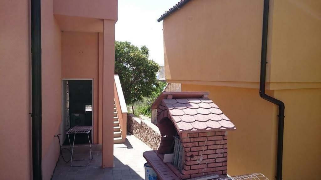 Apartment Pepi Povljana Exteriér fotografie